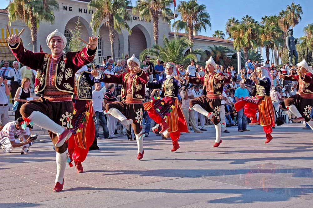 آشنایی با آداب و رسوم و فرهنگ مردم ترکیه