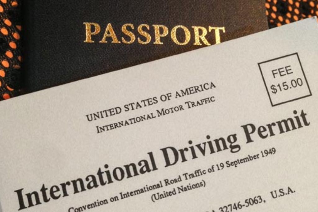 گواهینامه بین المللی رانندگی