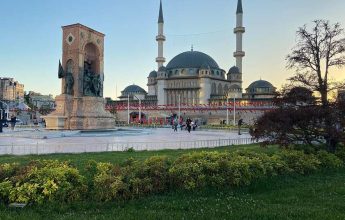 میدان تکسیم در استانبول